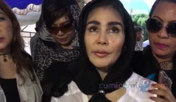 Connie Constantia Nyaris Pingsan Saat Dengar Kabar Sys NS Tiada