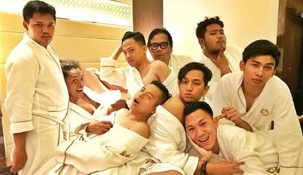 Foto 'Seksi' di Kamar Bareng Ernest, Ini Klarifikasi Soleh Solihun