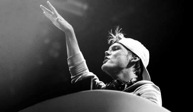 Bunuh Diri, DJ Avicii Sayat Tubuh Pakai Pecahan Kaca