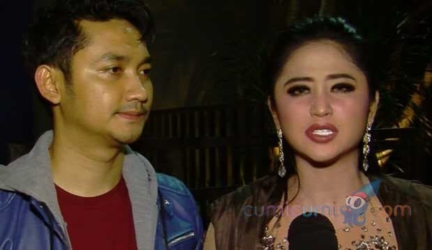 Rumah Tangga Diisukan Bubar, Dewi Perssik Benarkan Klarifikasi Fans