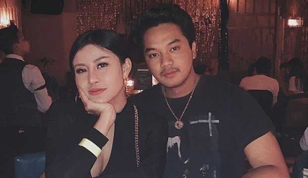 Mantan Tak Kembalikan Hadiah Puluhan Juta, Awkarin Angkat Bicara