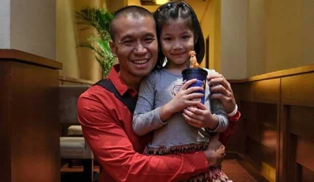 Kompak Bareng Mantan Hadiri Wisuda Anak, Ini Kata Samuel Rizal