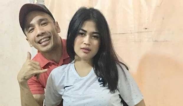 Pamer Cincin, Ovy Eks Duo Serigala Siap Nikah Ketiga Kali