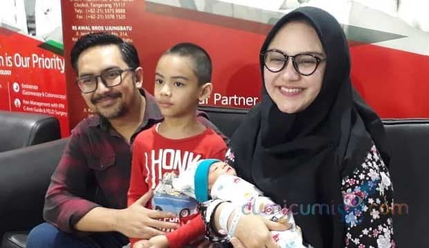 Ini Arti Nama Putra Kedua Zee Zee Shahab