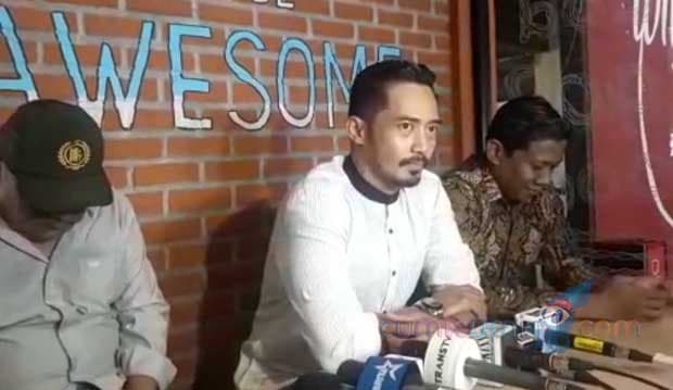 Bongkar Perselingkuhan Istri, Yama Carlos Mengaku Masih Sayang Arfita