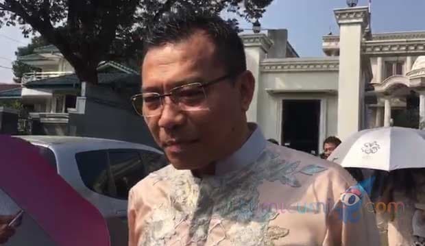 Tak Mau Menjegal, Anang Ashanty Sabar Tunggu Antrean Berangkat Haji