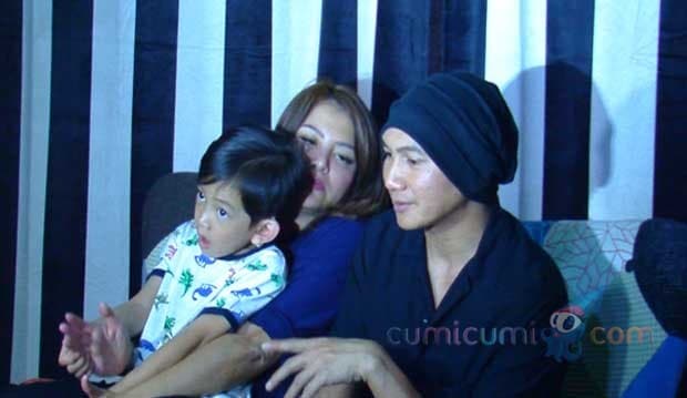 Masuk Ruang Bedah, Anji Pingsan Saat Temani Anak Operasi?