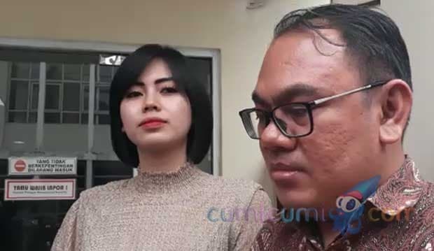 Yama Carlos Bongkar Perselingkuhan, Istri Ngaku Punya Fans Berat