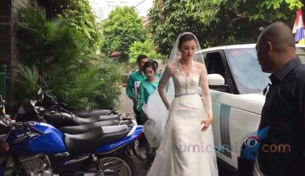 Sah! Kimberly Ryder Resmi Menjadi Istri Edward Akbar