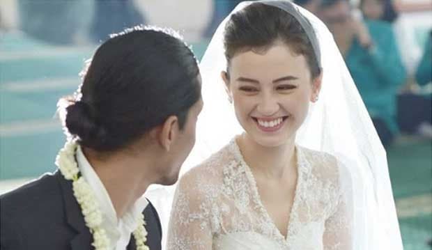 Gelar Akad Nikah Tertutup, Ini Alasan Kimberly Ryder dan Edward Akbar