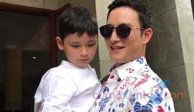 Sudah Cerai Tapi Sering Liburan Bareng Tamara Bleszynski, Begini Penjelasan Mike Lewis