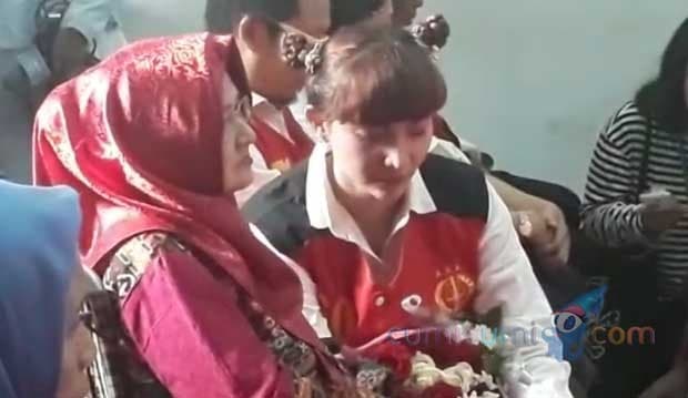 Roro Fitria Manja-manjaan Sama Ibunda di Ruang Tunggu Pengadilan