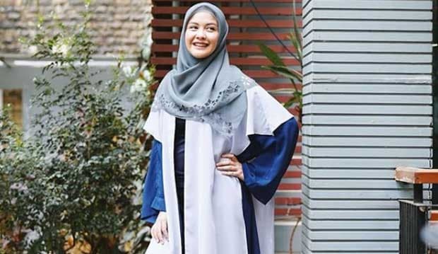 Periksa Kandungan Bareng Adik, Revalina S Temat Umumkan Kehamilan Kedua