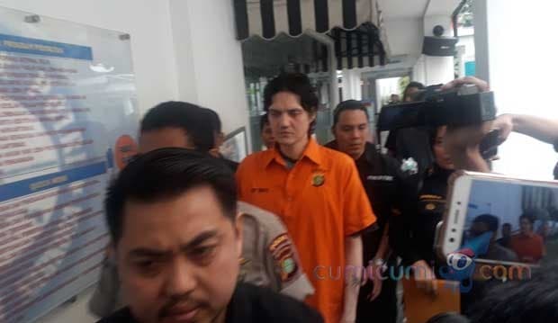 Coba-coba Narkoba Sejak 10 Tahun Lalu, Putra Ahmad Albar Ketagihan
