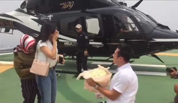 So Sweet, Ryuji Utomo Ajak Pacar Naik Helikopter dan Lamar di Helipad