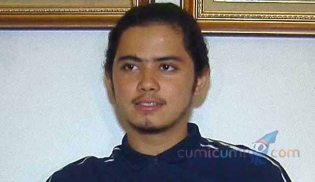 Gondrong Tak Dikenali, Ini Alasan Aliando Panjangin Rambut