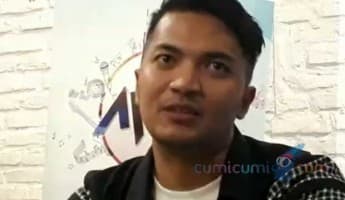 Ihsan Tarore Doakan Denada dan Mantan Suami Semakin Kompak Demi Shakira