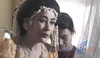 Mimpi Didatangi Suzanna, Penjaga Makam Dikasih Hadiah Selendang Biru