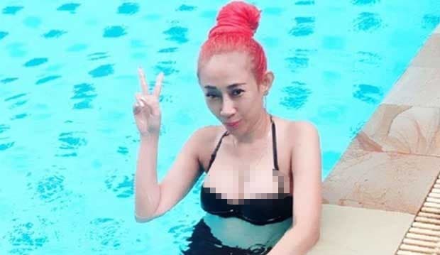 Pamer Foto Nyaris Bugil, Dewi Sanca Dikatai Cari Sensasi Gegara Sepi Job