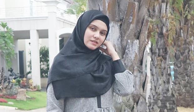 Lihat Suami Rajin Olahraga, Zee Zee Shahab Terpacu Turunkan Berat Badan