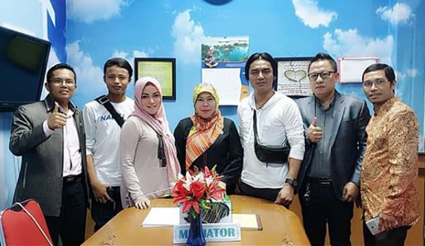 Cabut Gugatan Cerai untuk Charly, Hati Regina Luluh Ingat Nasib Anak-anak