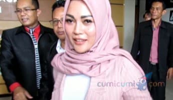 Bantah Cerai Rekayasa, Charly Berjuang Mengejar Regina yang Minggat dari Rumah