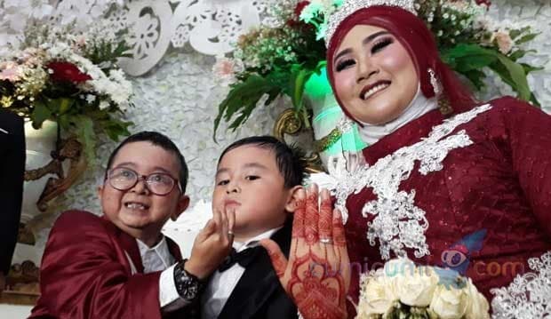 Selvi Jadi Ibu Sambung, Putra Daus Mini Masih Panggil Tante