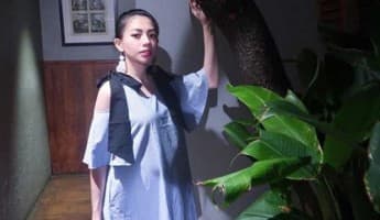 Unggah Foto Begini, Kezia Karamoy Dikatai Kayak Perempuan Nakal