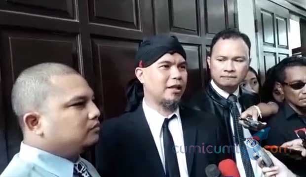 Ahmad Dhani Hidup Dalam Tembok Derita, Maia Estianty Kirim Pesan Cinta