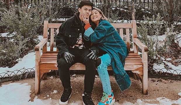 6 Potret Romantis Liburan Awkarin dan Pacar di Eropa