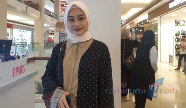 Putuskan Berhijab, Rentetan Peristiwa Ini Membuat Dinda Hauw Hijrah