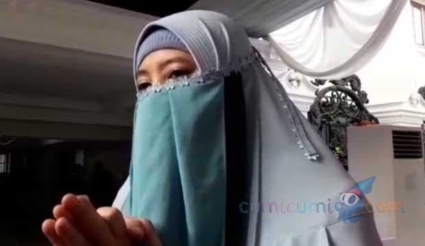 Mengidap Tumor, Agenda Dakwah Peggy Melati Sukma Batal 80 Persen