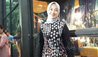 Beda Usia 23 Tahun, Alya Rohali dan Putri Sulung Sering Dikira Kakak Adik