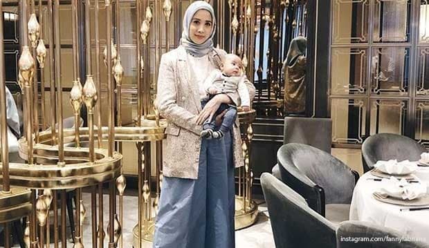 Suami Beri Izin, Fanny Fabriana Mantap Berhijab