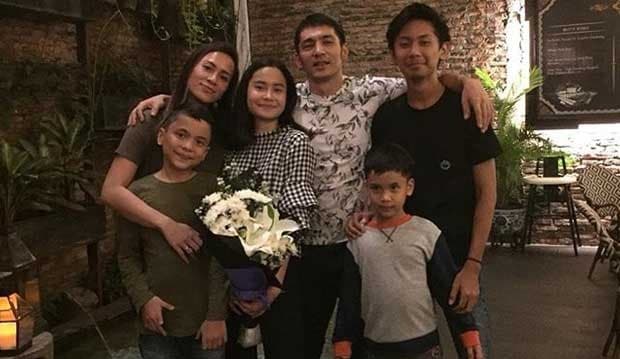 Persiapan Lebaran, Abimana Aryasatya Cari Baju Koko Gundala Buat Anak