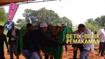 Detik-detik Pemakaman Pedangdut Senior Jacky Zimah
