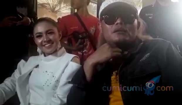 Ketahuan Cipika-Cipiki, Sule Ungkap Status Hubungan dengan Naomi Zaskia