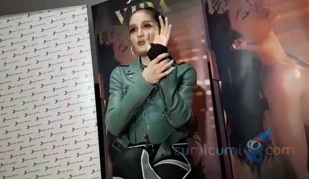 Pasca Jatuh dan Terkilir, Pergelangan Tangan Cinta Laura Harus Dibebat