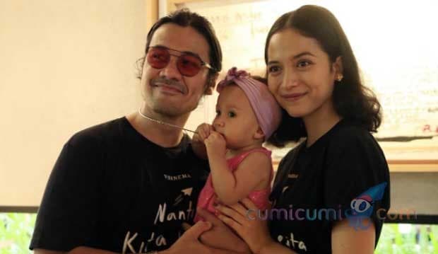 Putri Marino dan Chicco Jerikho Main Film Bareng, Anak Dibawa ke Lokasi Syuting