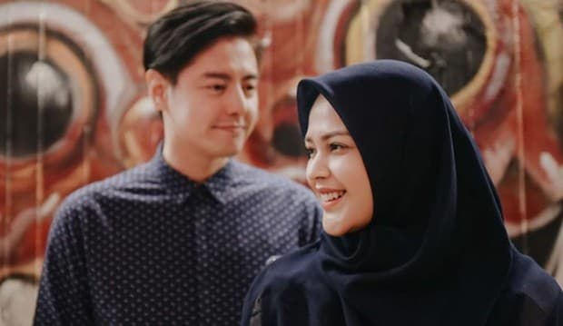 Tak Sewa Gedung, Cut Meyriska dan Roger Danuarta Menikah di Rumah Keluarga