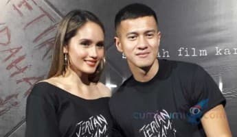 Herjunot Ali Kagum dengan Badan Six Pack Cinta Laura