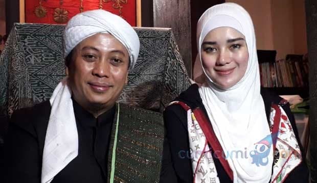 Sejak Dipercaya Memegang Rambut Rasul, Opick Kedatangan Tamu Tak Kenal Waktu