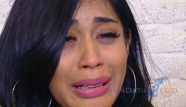 Konsumsi Obat Dokter Sama, Suami Karen Idol dan Marshanda Klik Karena Bipolar?