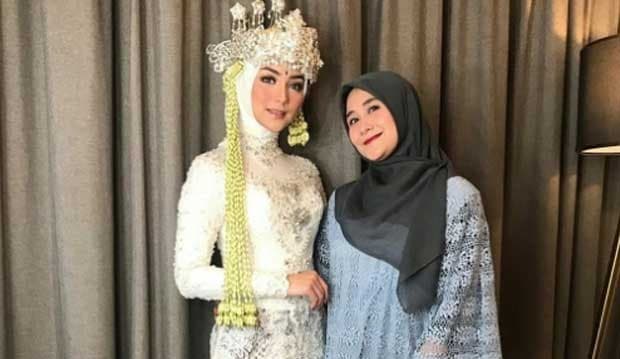 Keluarga Citra Kirana Kompak Memakai Baju Warna Merah Muda di Acara Akad Nikah