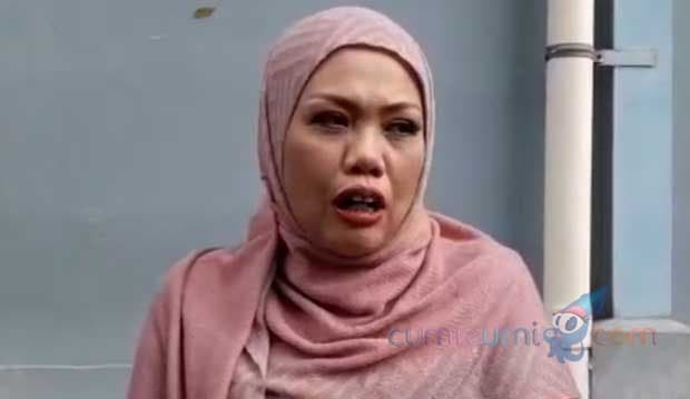 Bukan Halu, Ely Sugigi Mengaku Pernah Ditindih Pocong dan Didatangi Genderuwo