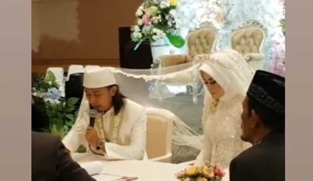 Setahun Kepergiaan Istri, Ade Jigo Resmi Menikah Lagi
