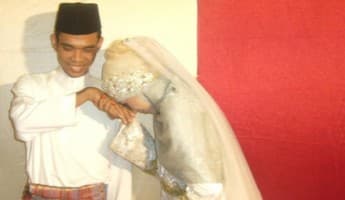 Kabar Dicerai Karena Susah Dididik, Begini Curhat Mantan Istri Abdul Somad