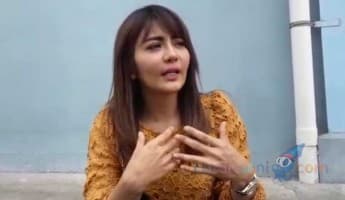Unggah Foto Mesra, Juliana Mochtar Ungkap Hubungan Dekat dengan Mario Lawalata