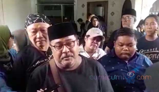 Ria Irawan Merasa Jelek, Rano Karno Dilarang Besuk