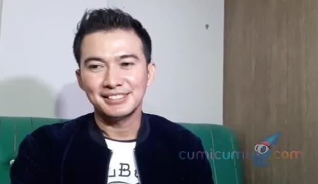 Hindari Tempat Hiburan Perkotaan, Mandala Shoji Ajak Anak Berpetualang di Alam